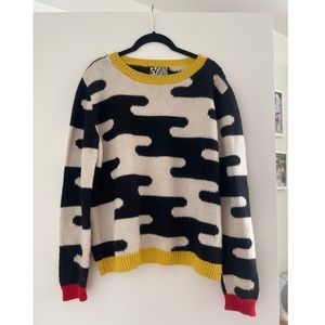 Dusen Dusen Slick Sweater in black and white wavy pattern